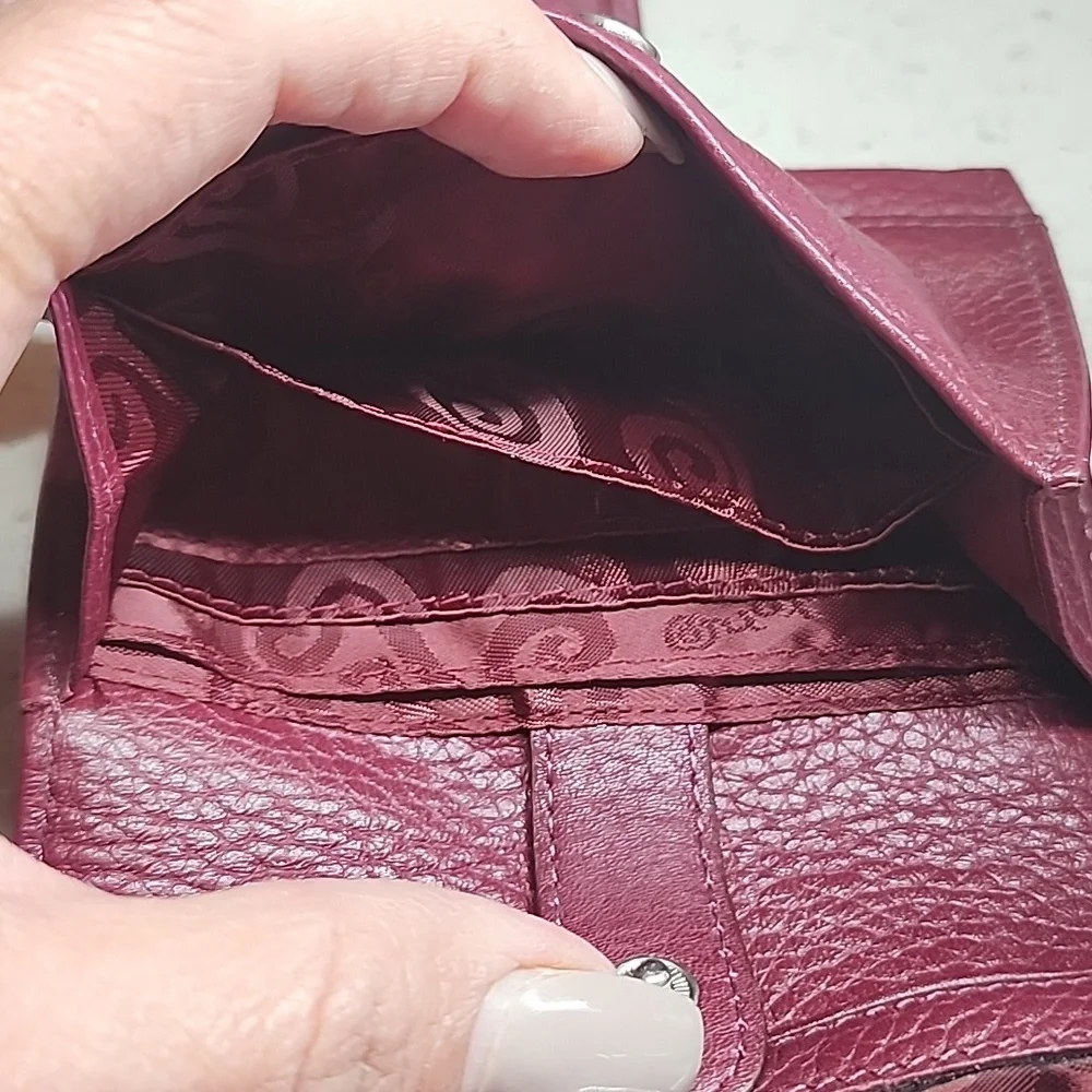 Brighton Vintage Pebble Leather Fold Wallet - Picture 10 of 10